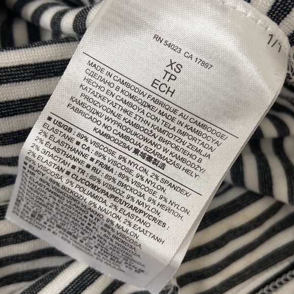 Banana Republic Hi Lo Skimmer Black White Stripe Top - Picture 6 of 6